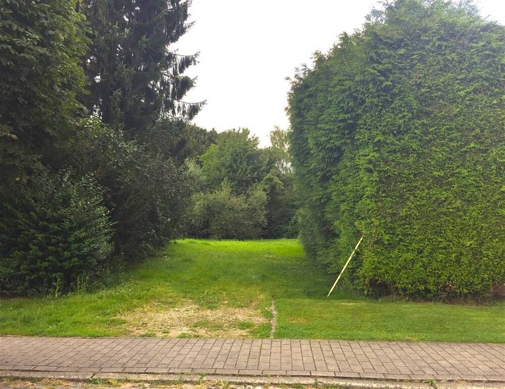 Grond te koop in Sint-Genesius-Rode 1640 299000.00€ slaapkamers m² - Zoekertje 494093