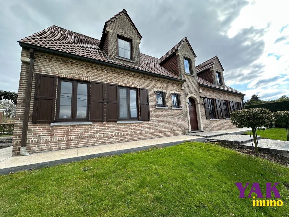 Villa à à Enghien 7850 1950.00€ 4 chambres 235.00m² - Annonce 505804