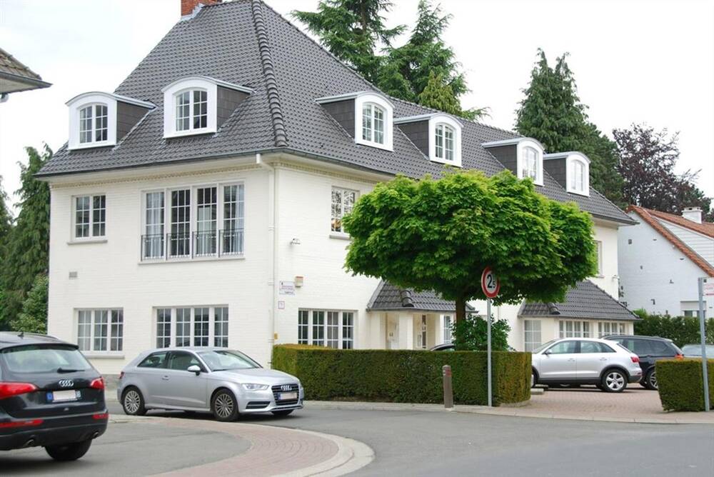 Commerce à louer à Rhode-Saint-Genese 1640 1490.00€  chambres 160.00m² - Annonce 507132