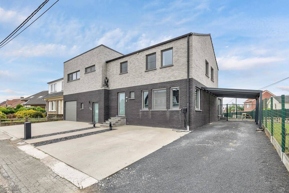 Huis te  koop in Dilbeek 1700 925000.00€ 5 slaapkamers 336.00m² - Zoekertje 507116