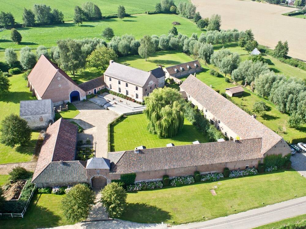 Maison à vendre à Ramillies 1367 2950000.00€ 8 chambres 2000.00m² - Annonce 507112