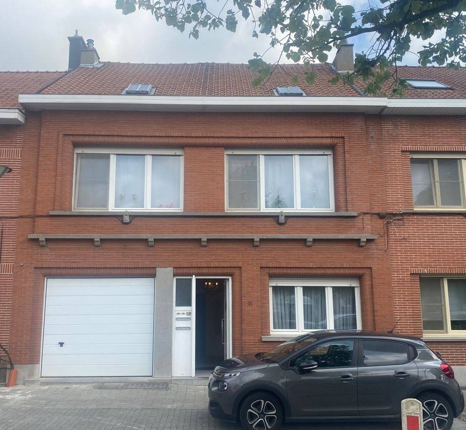 Immeuble mixte à vendre à Peutie 1800 425000.00€ 5 chambres 361.00m² - Annonce 508164
