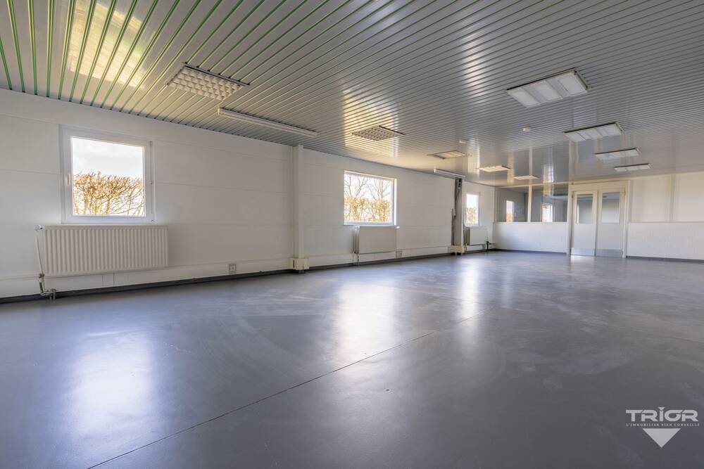 Commerce à louer à Nivelles 1400 2950.00€ chambres 375.00m² - Annonce 509463
