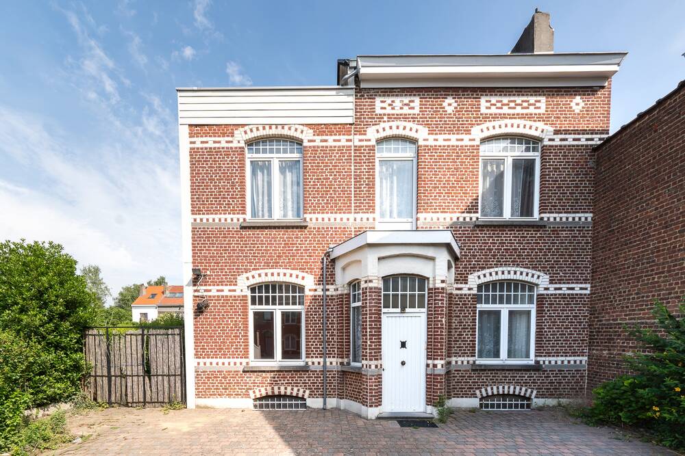 Maison à vendre à Leeuw-Saint-Pierre 1600 550000.00€ 5 chambres 245.00m² - Annonce 510785