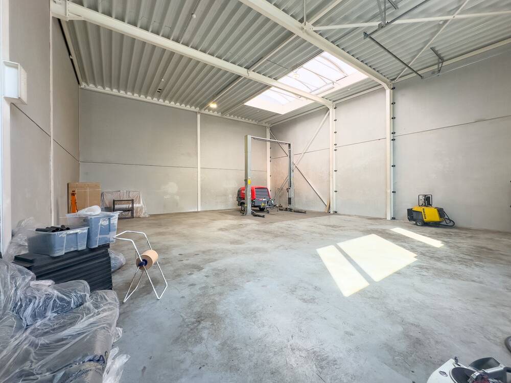 Commerce à louer à Clabecq 1480 1380.00€ chambres 180.00m² - Annonce 511635