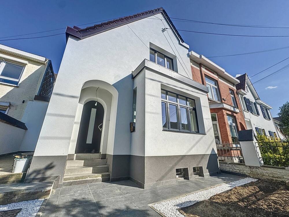 Maison à louer à Waterloo 1410 2100.00€ 3 chambres 150.00m² - Annonce 511551