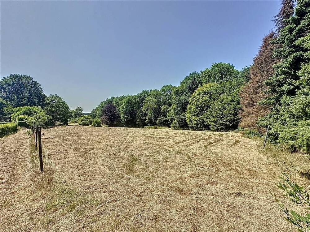 Terrain à vendre à Dion-Valmont 1325 595000.00€ chambres m² - Annonce 512356