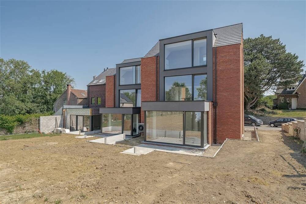 Maison à louer à Braine-le-Château 1440 1900.00€ 3 chambres 205.00m² - Annonce 512340