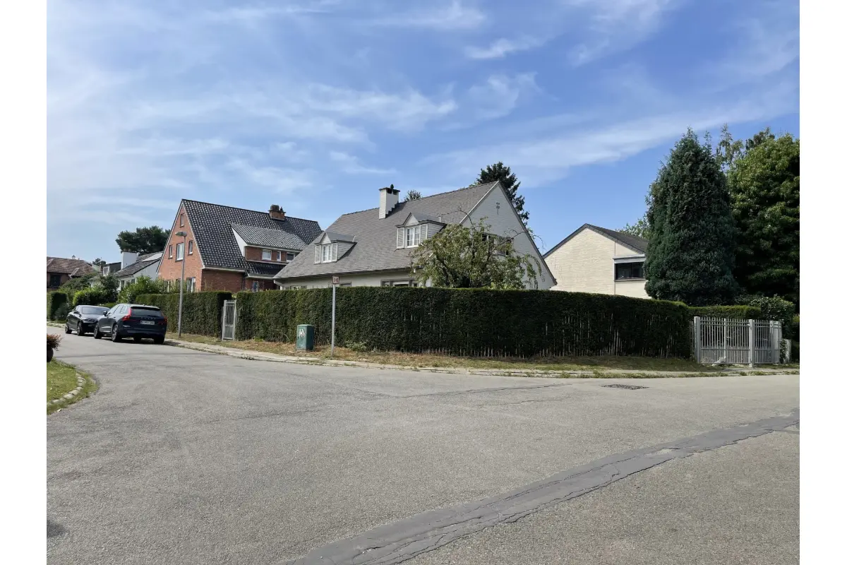 Villa à louer à Wezembeek-Oppem 1970 2900.00€ 4 chambres 200.00m² - Annonce 517224