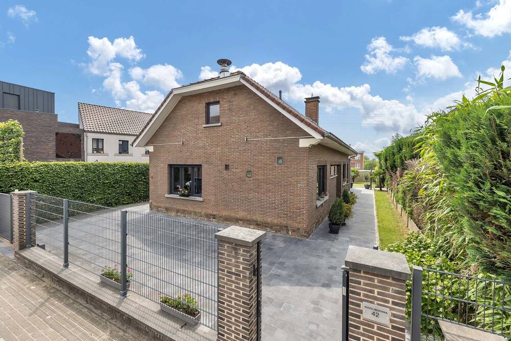 Huis te  koop in Dilbeek 1700 695000.00€ 4 slaapkamers 191.00m² - Zoekertje 520279