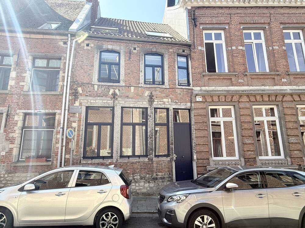 Huis te koop in Nijvel 1400 350000.00€ 3 slaapkamers 150.00m² - Zoekertje 520766