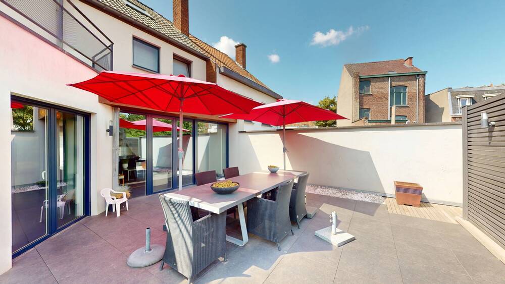 Maison à à Tournai 7500 990000.00€ 3 chambres 900.00m² - Annonce 521027