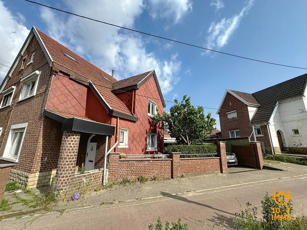 Huis te koop in Sint-Pieters-Leeuw 1600 275000.00€ 3 slaapkamers 140.00m² - Zoekertje 521518