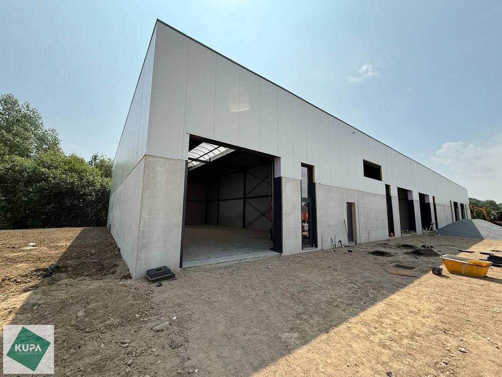 Handelszaak te  koop in Lembeek 1502 389400.00€  slaapkamers 264.00m² - Zoekertje 522737