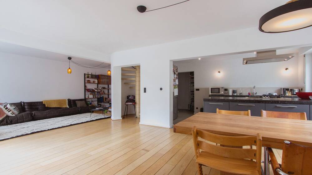 Huis te huur in Sint-Genesius-Rode 1640 2400.00€ 3 slaapkamers 190.00m² - Zoekertje 522782
