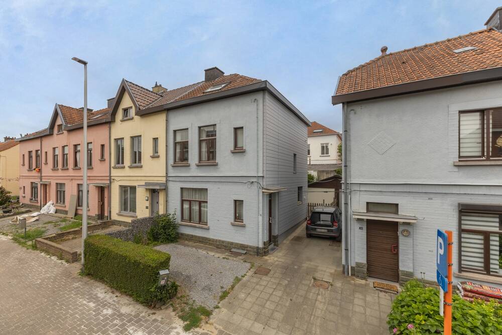 Huis te koop in Sint-Pieters-Leeuw 1600 335000.00€ 3 slaapkamers 110.00m² - Zoekertje 523012