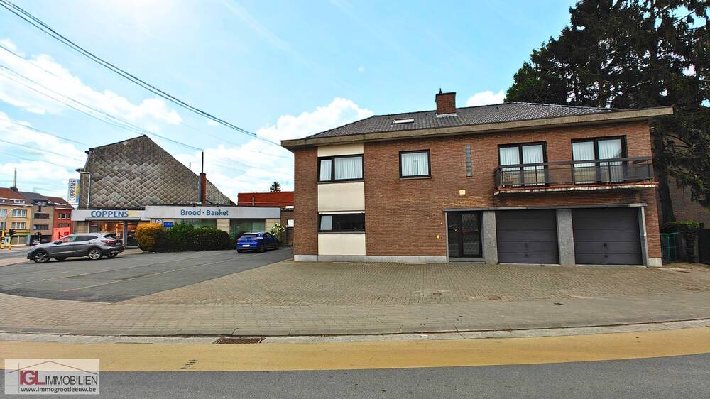 Huis te in Sint-Pieters-Leeuw 1600 900000.00€ slaapkamers m² - Zoekertje 523118