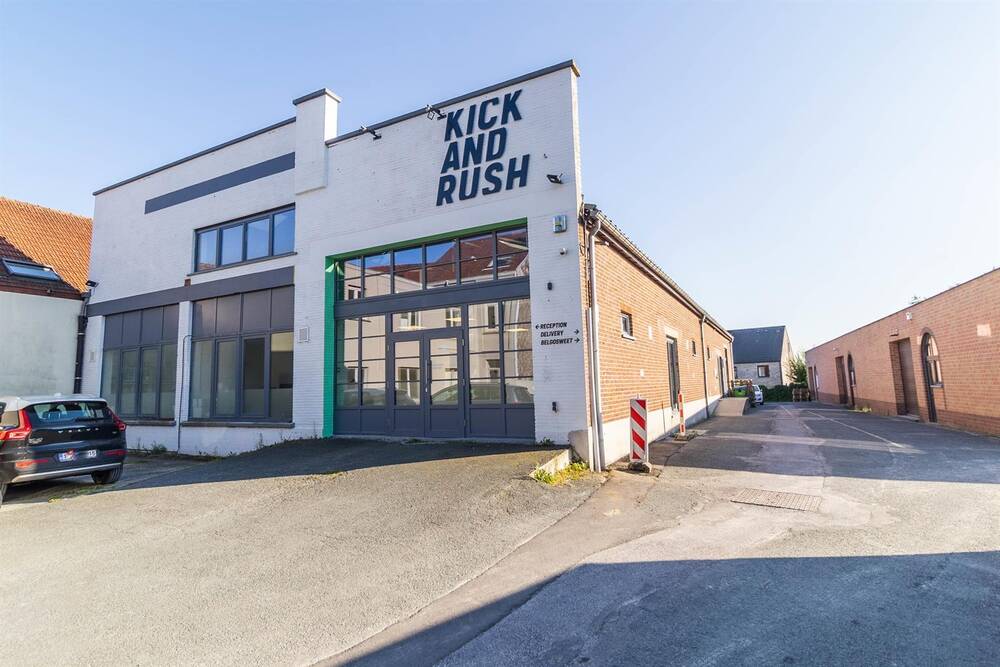 Handelszaak te  huur in Eigenbrakel 1420 2500.00€  slaapkamers 275.00m² - Zoekertje 524744