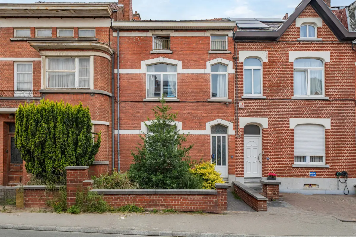 Huis te  koop in Nijvel 1400 295000.00€ 4 slaapkamers 180.00m² - Zoekertje 524742