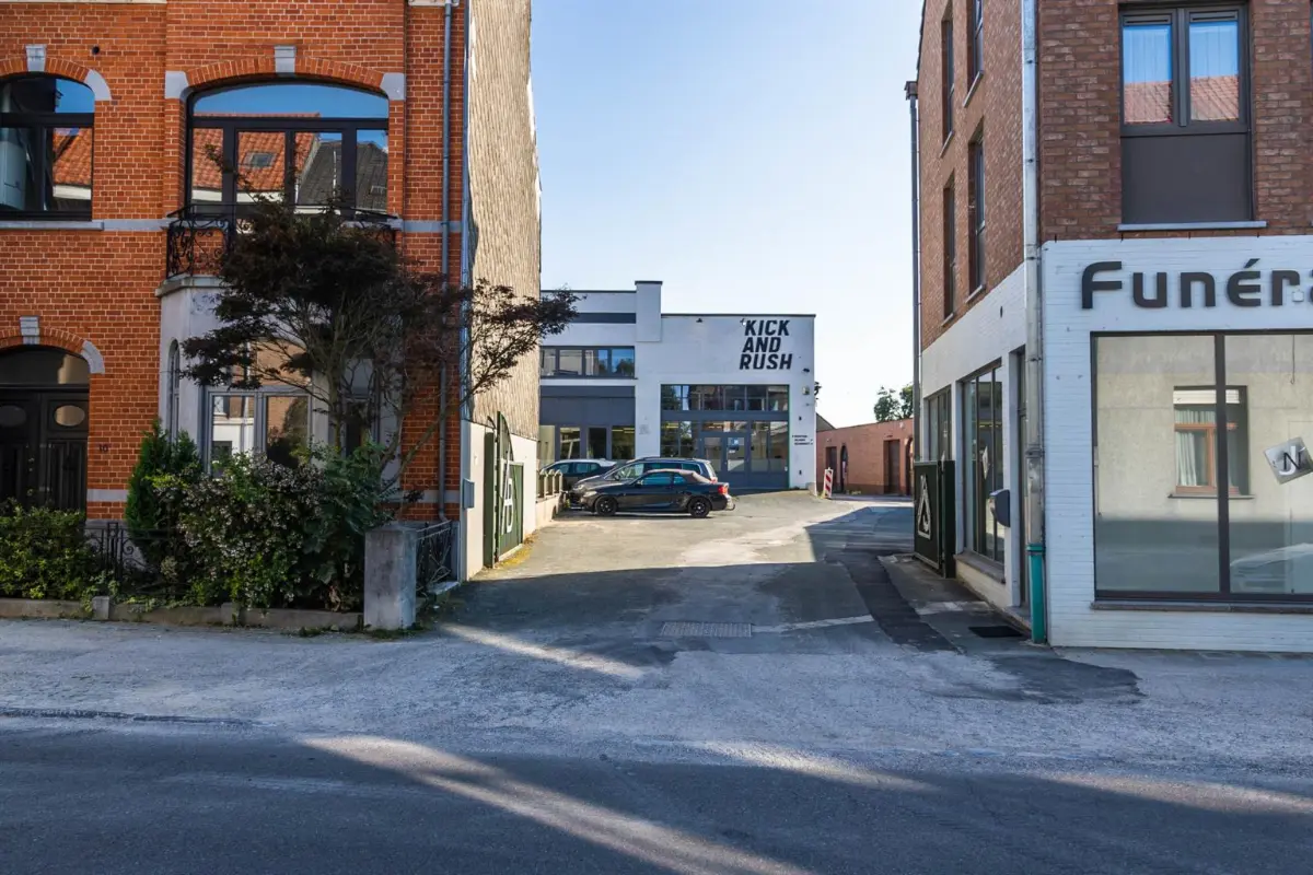 Handelszaak te  huur in Eigenbrakel 1420 1450.00€  slaapkamers 160.00m² - Zoekertje 643577