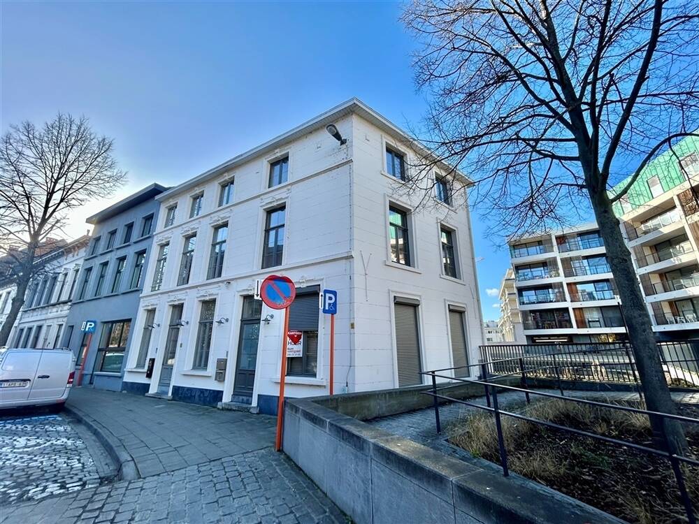 Handelszaak te huur in Leuven 3000 780.00€ slaapkamers 32.00m² - Zoekertje 527783