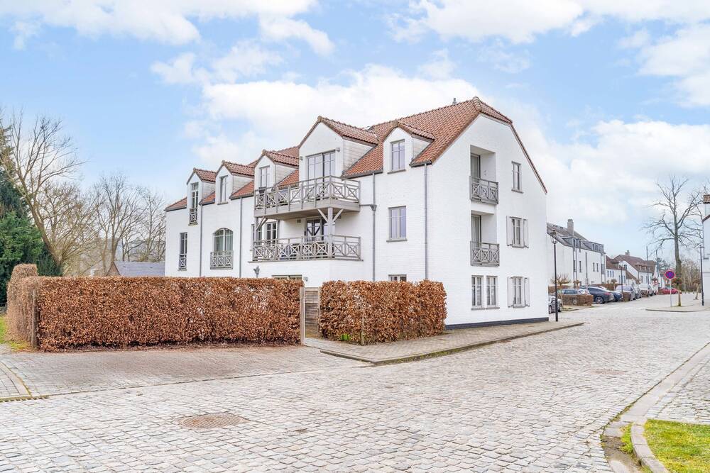 Appartement te  huur in Lasne 1380 1950.00€ 3 slaapkamers 145.00m² - Zoekertje 527160