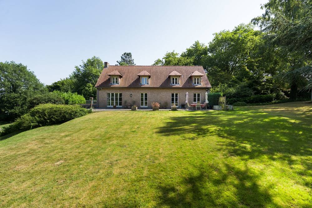 Maison à vendre à Chaumont-Gistoux 1325 1050000.00€ 6 chambres 225.00m² - Annonce 527600