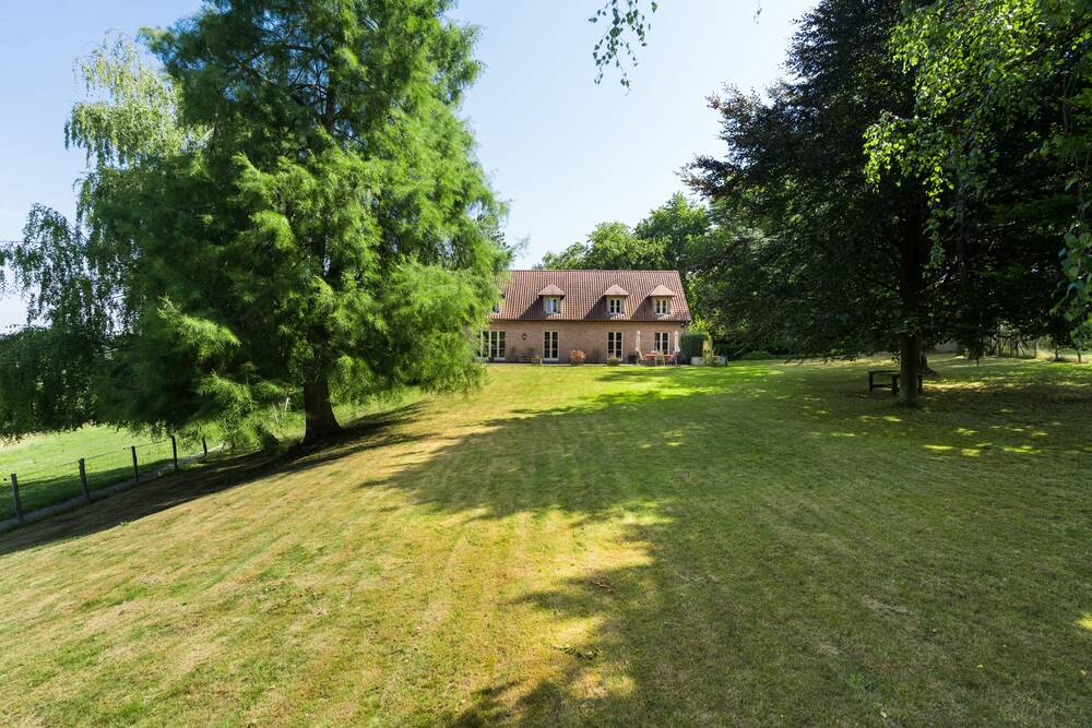 Maison à vendre à Chaumont-Gistoux 1325 1050000.00€ 6 chambres 225.00m² - Annonce 527600