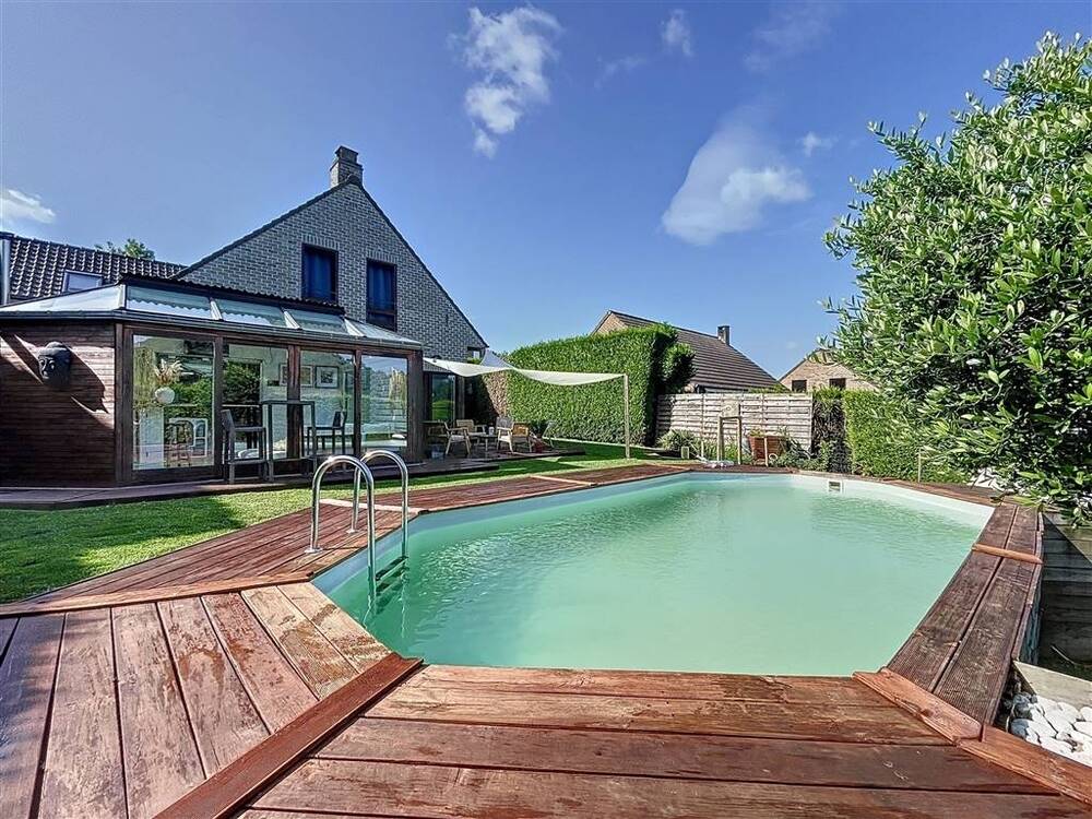 Maison à vendre à Court-Saint-Etienne 1490 550000.00€ 3 chambres 175.00m² - Annonce 528201