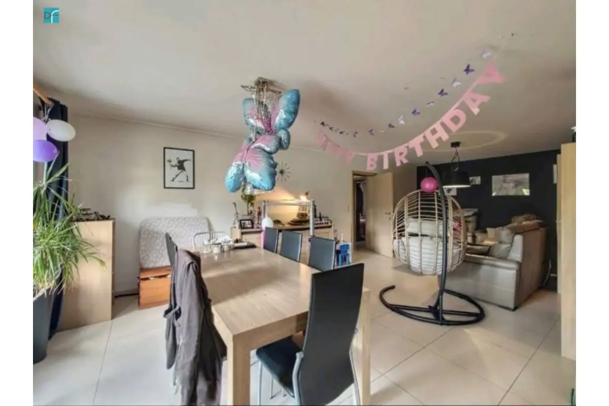 Appartement te  koop in Tilly 1495 275000.00€ 2 slaapkamers 117.00m² - Zoekertje 528926