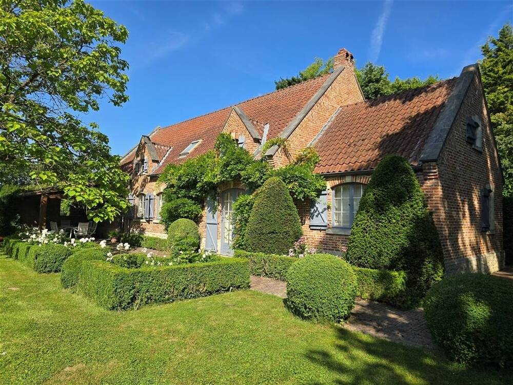 Maison à vendre à Jodoigne-Souveraine 1370 795000.00€ 5 chambres 250.00m² - Annonce 528561