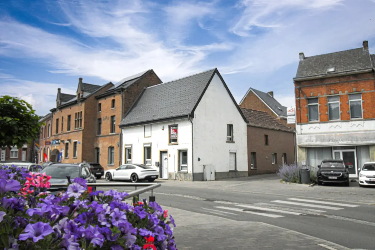 Maison à vendre à Tubize 1480 275000.00€ 4 chambres 250.00m² - Annonce 530100