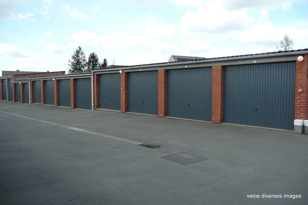Box te  huur in Tienen 3300 80.00€  slaapkamers m² - Zoekertje 531321