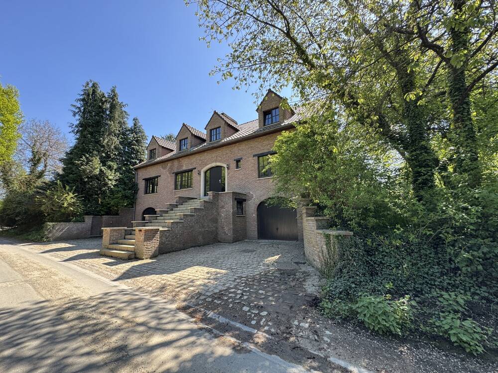 Maison à vendre à Grez-Doiceau 1390 649000.00€ 5 chambres 365.00m² - Annonce 533242