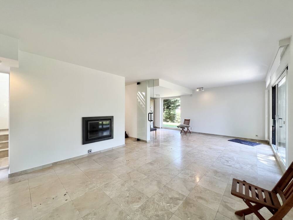 Villa à louer à Wezembeek-Oppem 1970 2350.00€ 4 chambres 190.00m² - Annonce 533283