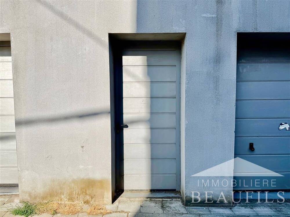 Parking & garage te huur in Nijvel 1400 50.00€ slaapkamers m² - Zoekertje 533604