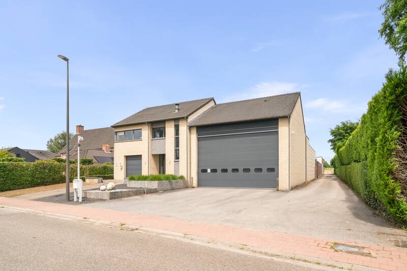 Appartement te  huur in Grimbergen 1850 7850.00€ 3 slaapkamers 1897.00m² - Zoekertje 534487