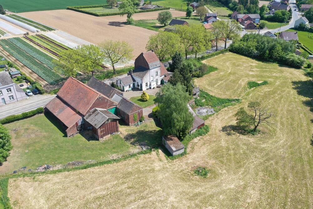 Bungalow à vendre à Nivelles 1400 300000.00€ 4 chambres 833.00m² - Annonce 534413