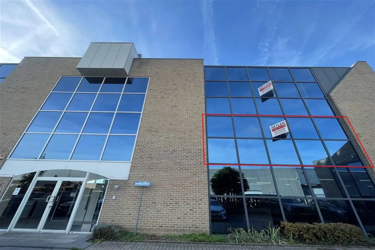 Commerce à louer à Vilvorde 1800 1000.00€  chambres 142.00m² - Annonce 535375