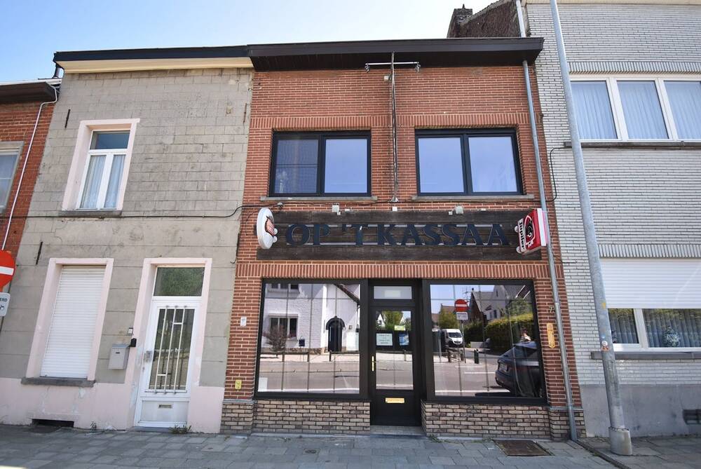 Mixgebouw te koop in Hal 1500 389000.00€ 2 slaapkamers 177.00m² - Zoekertje 536362
