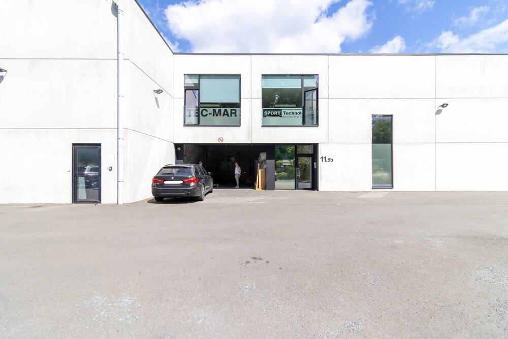 Handelszaak te huur in Waver 1300 1450.00€ slaapkamers 150.00m² - Zoekertje 537239