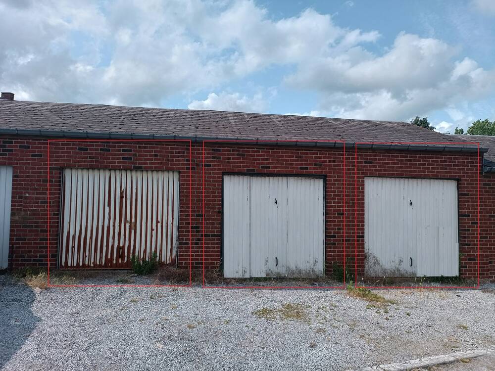 Box à à Chapelle-lez-Herlaimont 7160 20000.00€ chambres m² - Annonce 537647