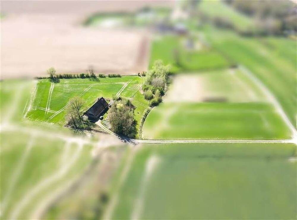 Huis te koop in Monstreux 1400 650000.00€ 3 slaapkamers 220.00m² - Zoekertje 538398