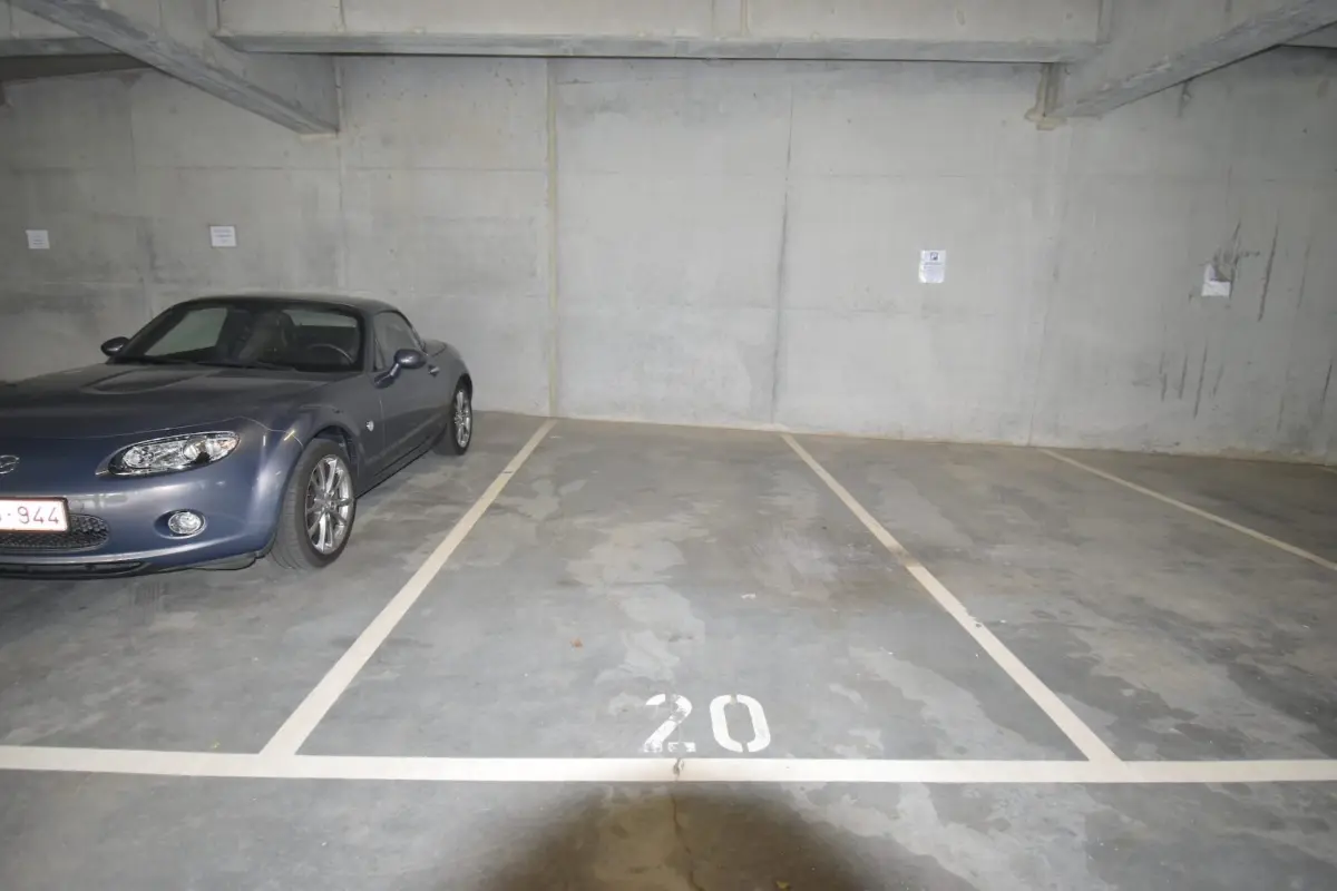 Parking / garage à vendre à Machelen 1830 23000.00€  chambres m² - Annonce 539642