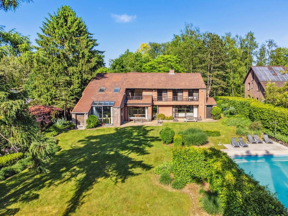 Huis te koop in Wezembeek-Oppem 1970 1495000.00€ 6 slaapkamers 385.00m² - Zoekertje 539754