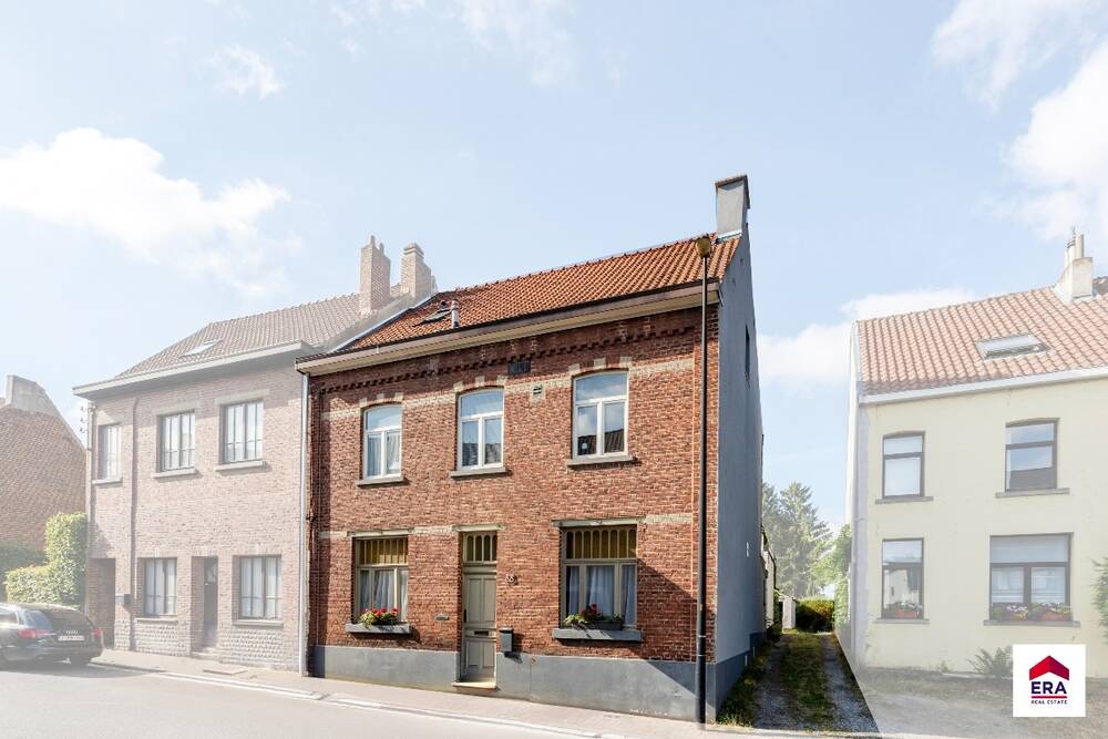 Huis te koop in Sint-Genesius-Rode 1640 540000.00€ 5 slaapkamers 268.00m² - Zoekertje 541912