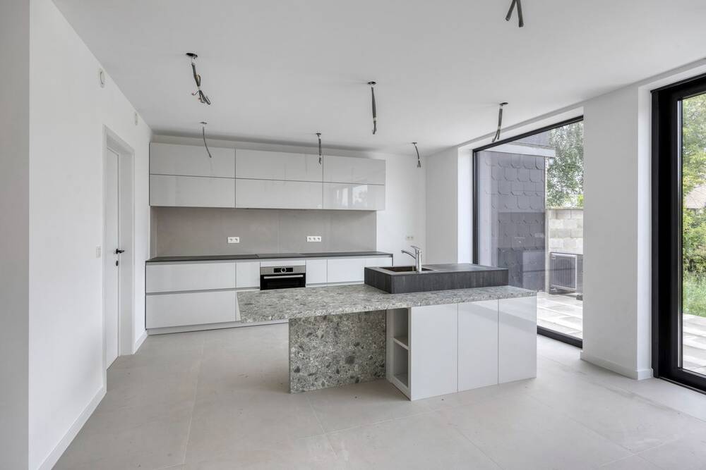 Huis te koop in Sint-Genesius-Rode 1640 599000.00€ 4 slaapkamers 208.00m² - Zoekertje 541600