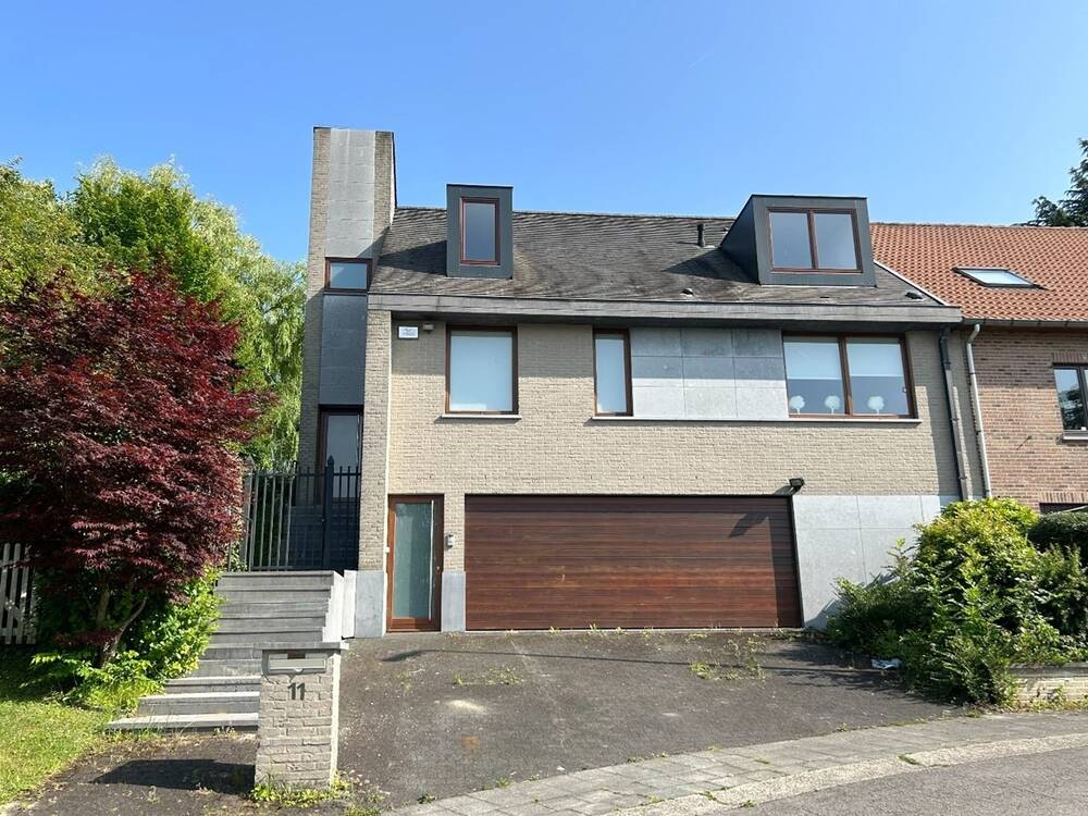 Appartement te  huur in Sint-Genesius-Rode 1640 1350.00€ 2 slaapkamers 100.00m² - Zoekertje 541671