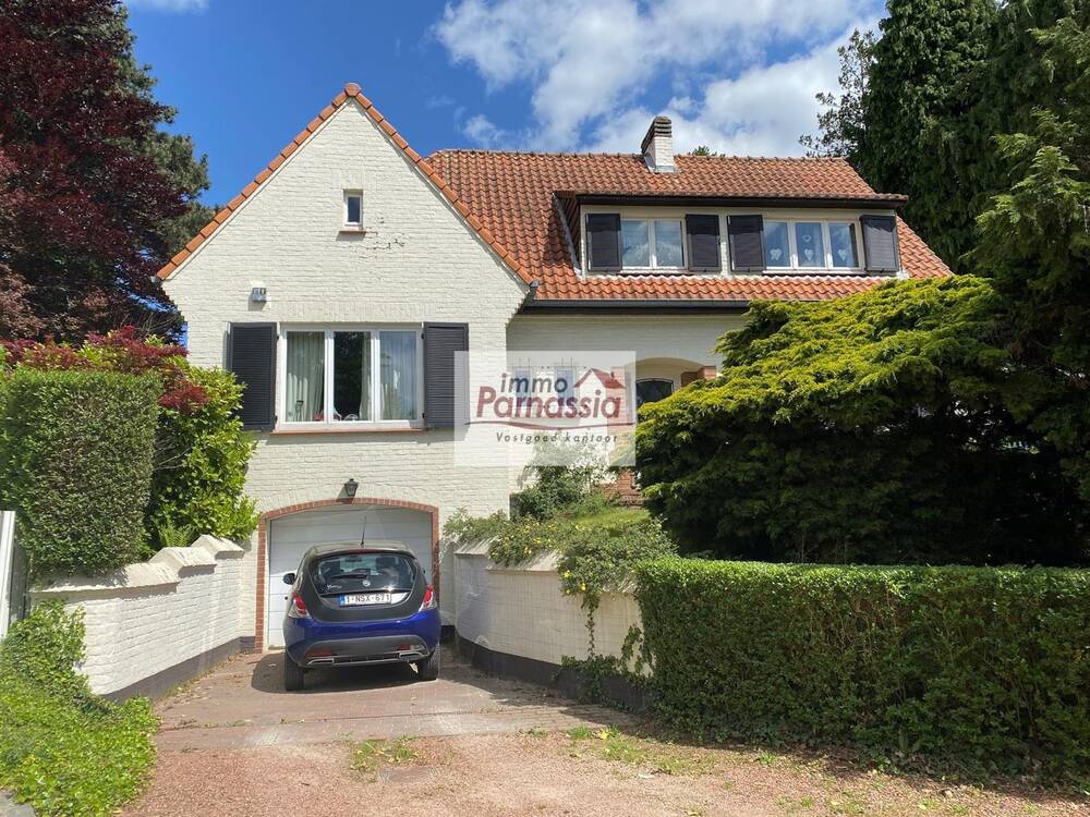 Villa à louer à Wezembeek-Oppem 1970 2850.00€ 5 chambres 220.00m² - Annonce 541984