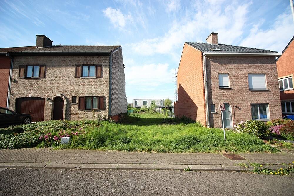 Terrain à bâtir à vendre à Halle 1500 150000.00€ chambres m² - Annonce 541104